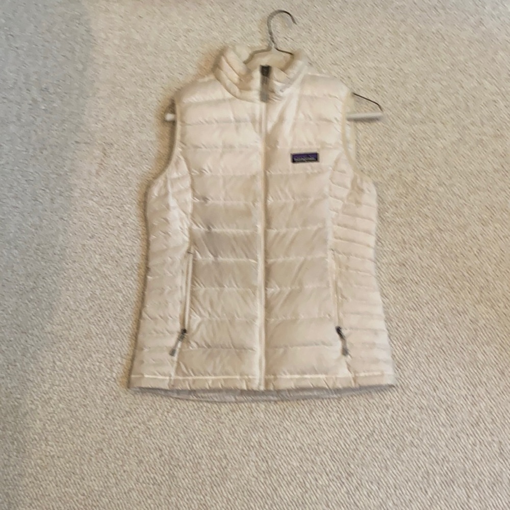 White patagonia vest